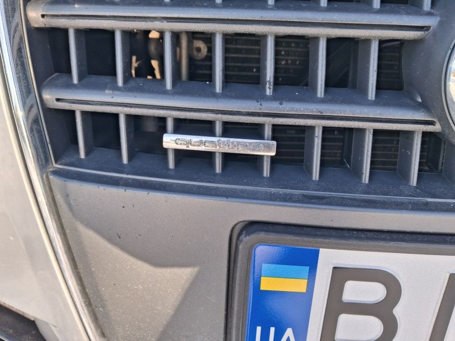 Продам Audi Q7 Quattro(без вкладень)
