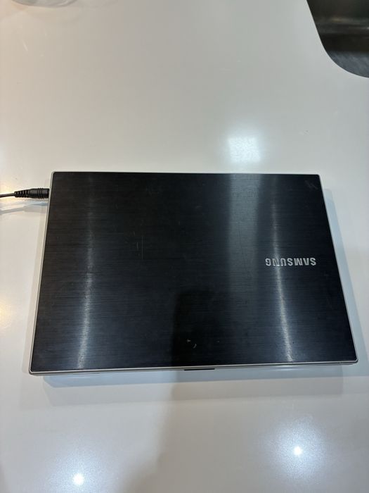 Portatil Samsung i5