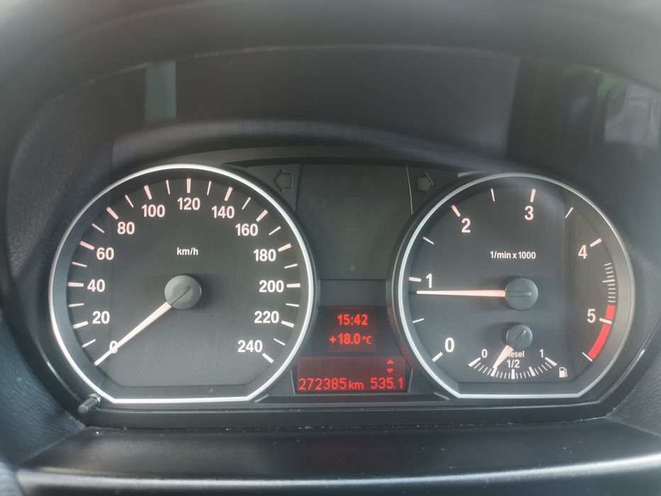 BMW Seria 1* E87* 2008 rok* 2.0 diesel 143 KM