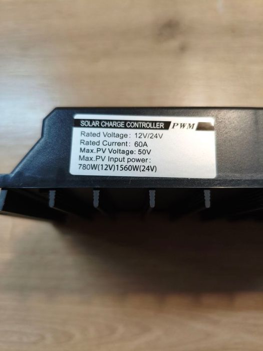 Солнечный контроллер заряда PWM 60A (12/24V)
