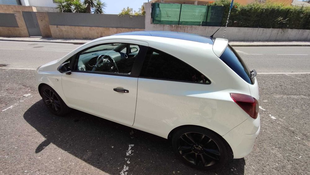 Opel Corsa 1.2 Black Edition 85cv — 2010