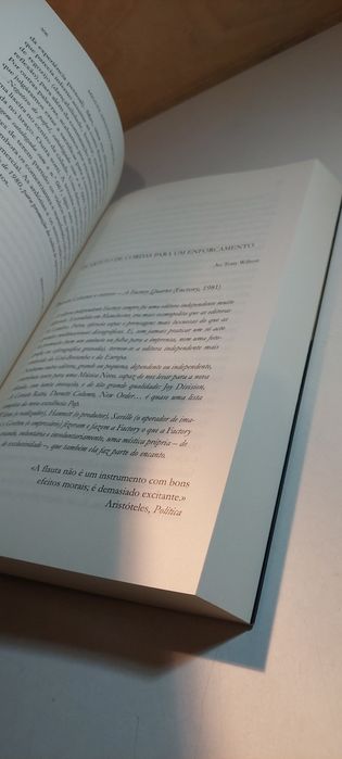 Escrítica Pop - Miguel Esteves Cardoso