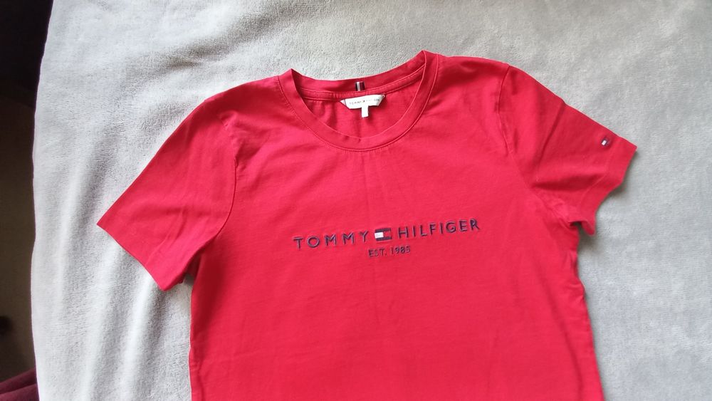 T-shirt damski Tommy Hilfiger r.S nowy