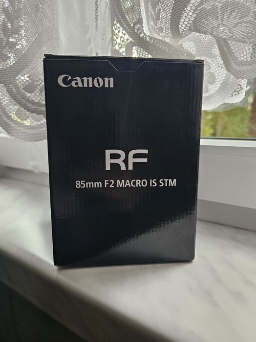 Obiektyw Canon RF 85mm f/2 Macro IS STM | Stan Idealny, mało używany!