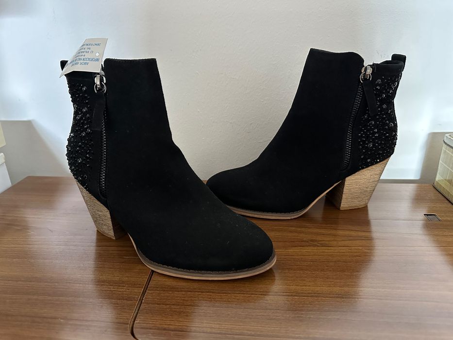 Botas Pretas Nº 36 Novas