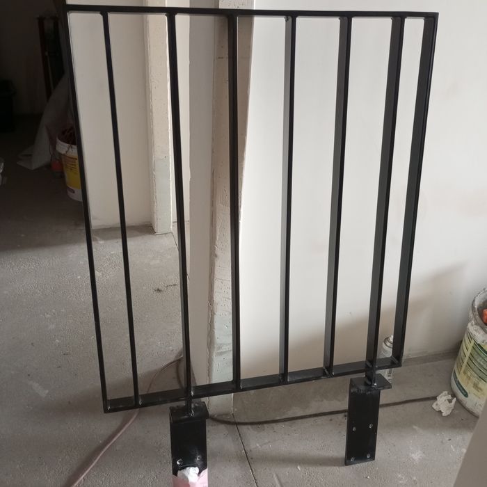 Sprzedam nową  barierkę na schody lub balkon
