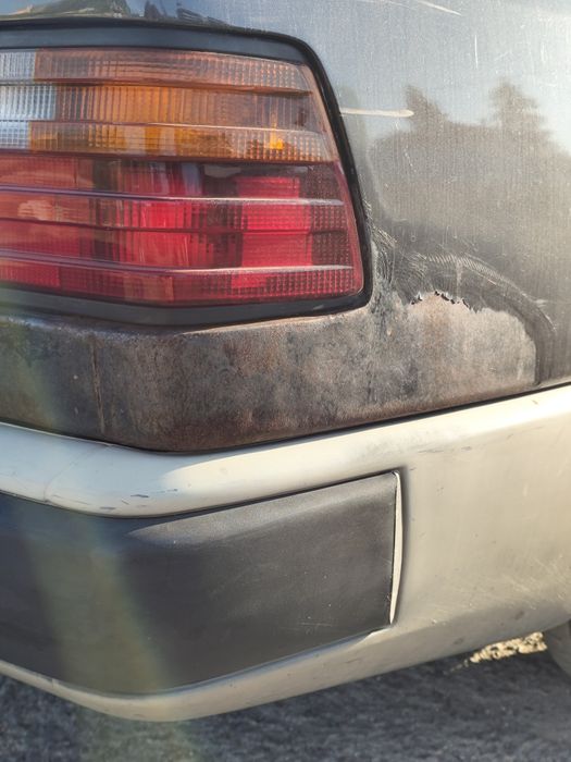 Mercedes W124 200D