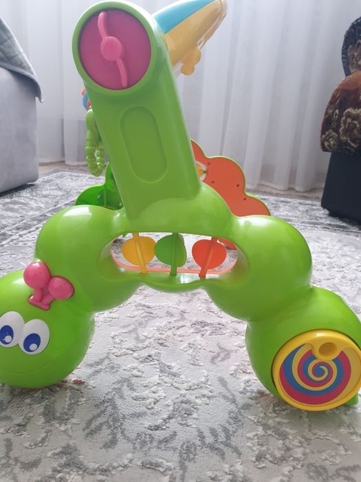 Дитячий толокар для найменших