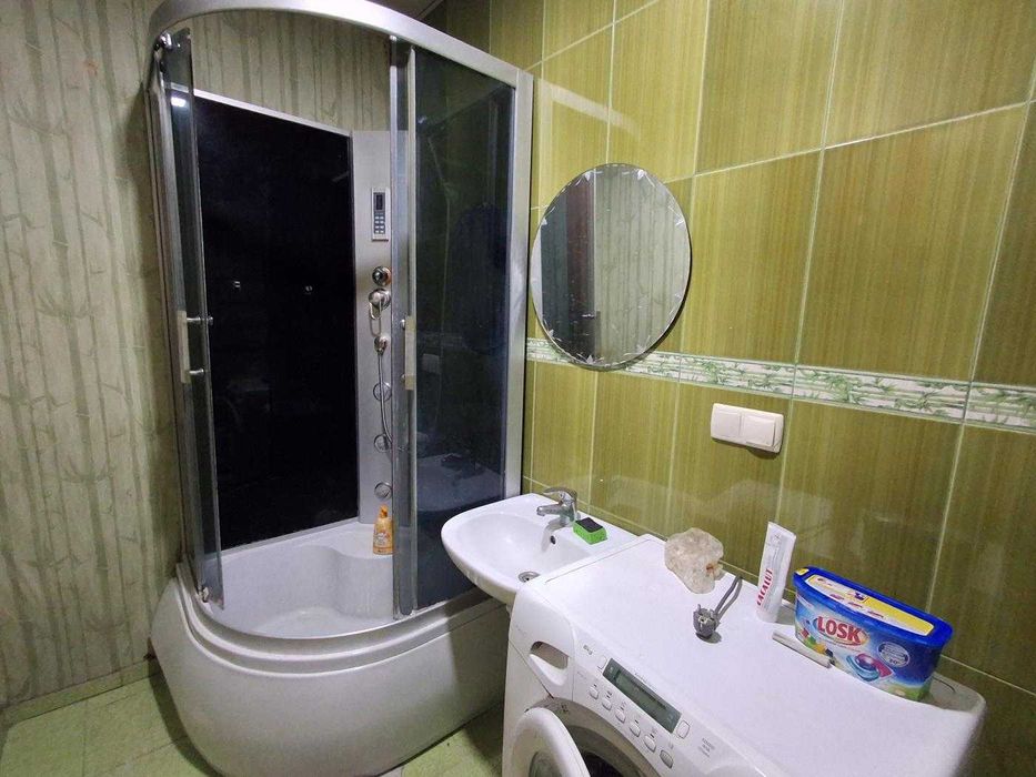 Оренда 2к квартири, вул. І. Світличного 8, ГАЗ, тепло, 1 поверх