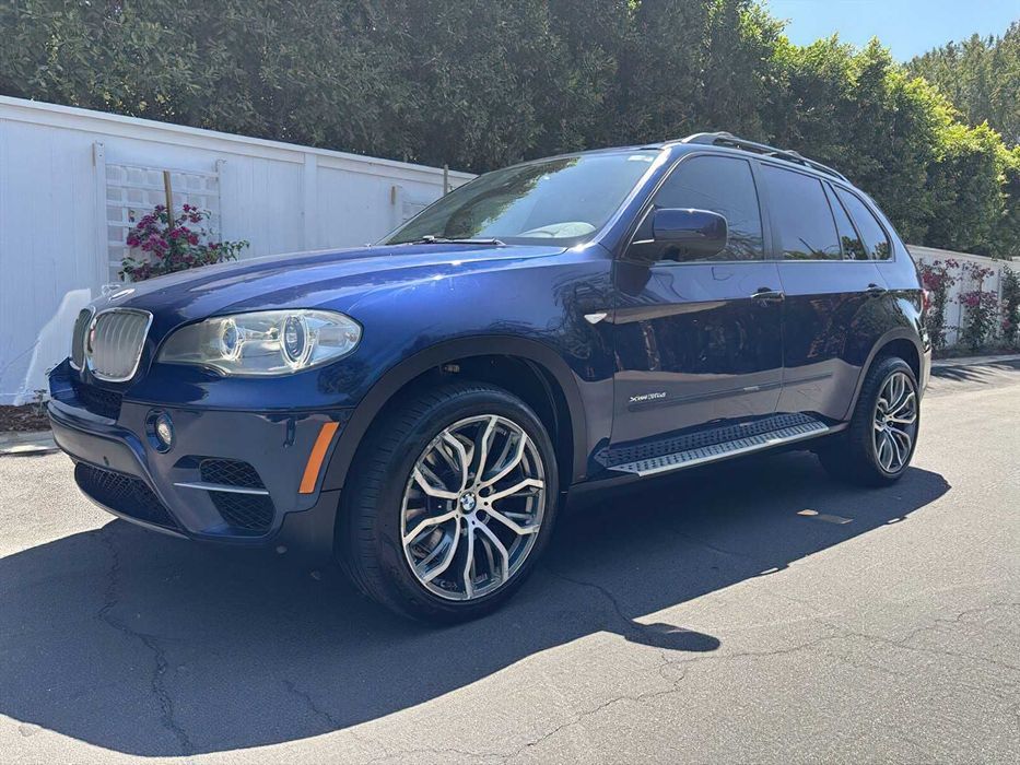 BMW X5 xDrive35d      2012