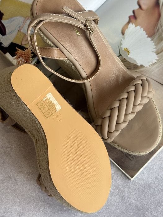 Женские босоножки на платформе/танкетке • Плетёные • Новые • 38–41