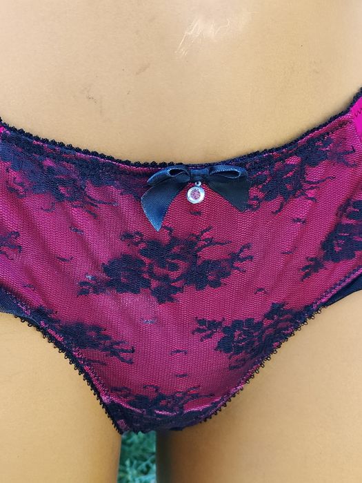 Stringi damskie rozmiar S/M