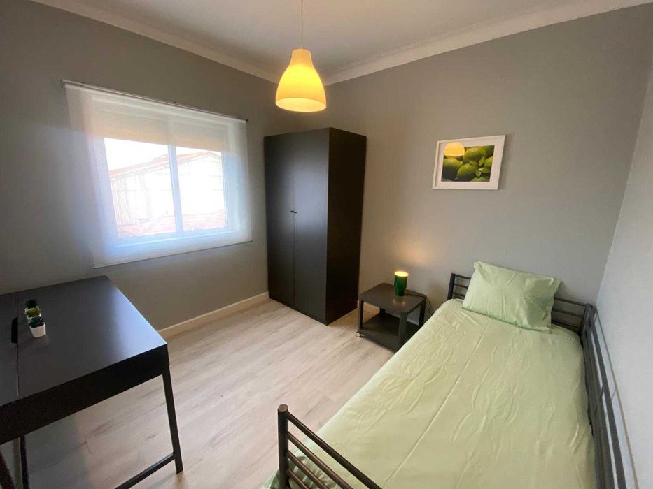 Quartos para Estudantes | Casa Remodelada com Terraço | Campus Asprela