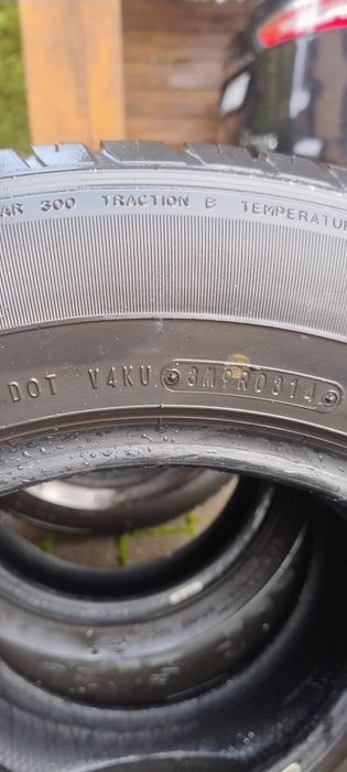 Opony wielosezonowe  Dunlop