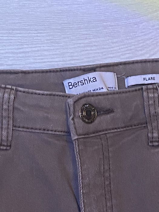 Джинси bershka