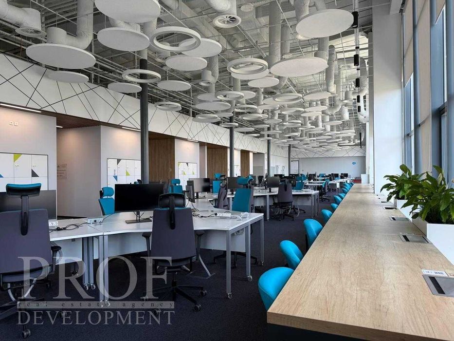 Оренда престижного офісу з власною терасою