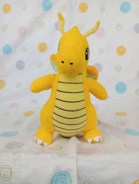 pokémon peluche do dragonite da marca pokémon center