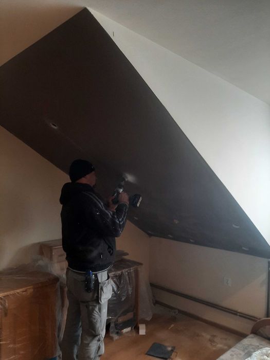 Ocieplanie, docieplanie celulozą, naprawy izolacji poddaszy