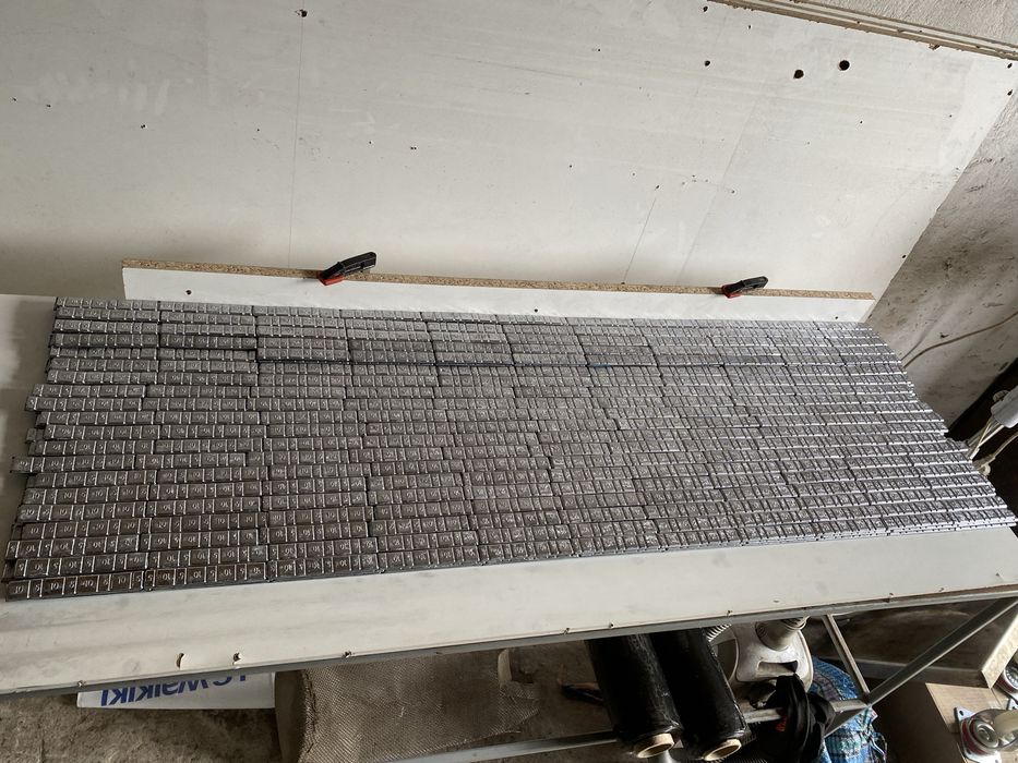 Грузик балансировочный самоклеющиеся