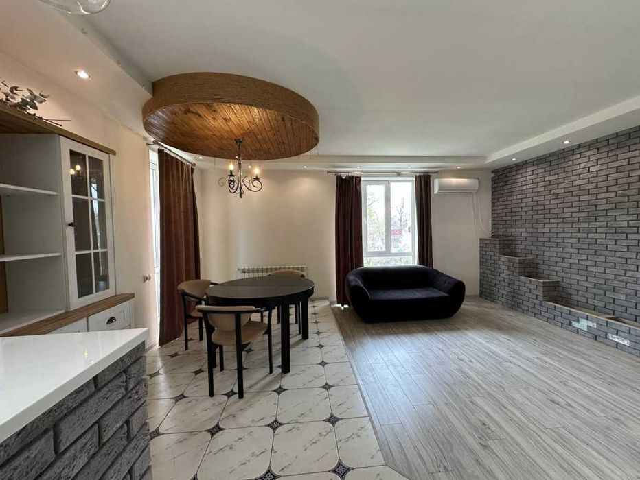 Продаж квартири 58м² з меблями та технікою. Євроремонт