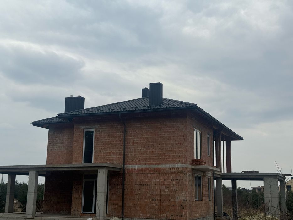 Продаж ексклюзивного готового під ремонт будинку в с. Лапаївка