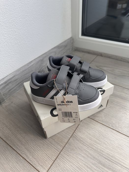 Нові дитячі кеди adidas, кеди адідас 25.5 16см
