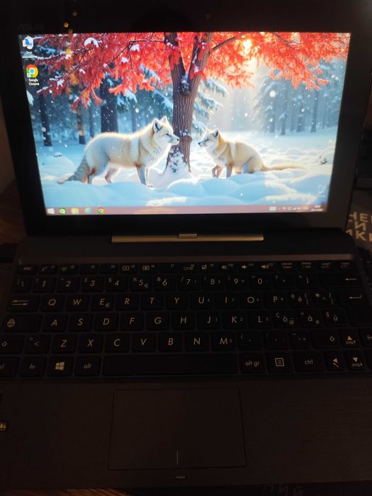 Ноутбук Asus T100TA 2 в 1, сенсорний дисплей