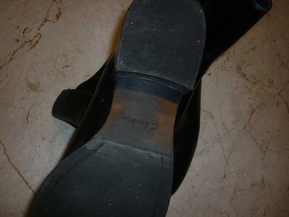 Clarks skórzane botki