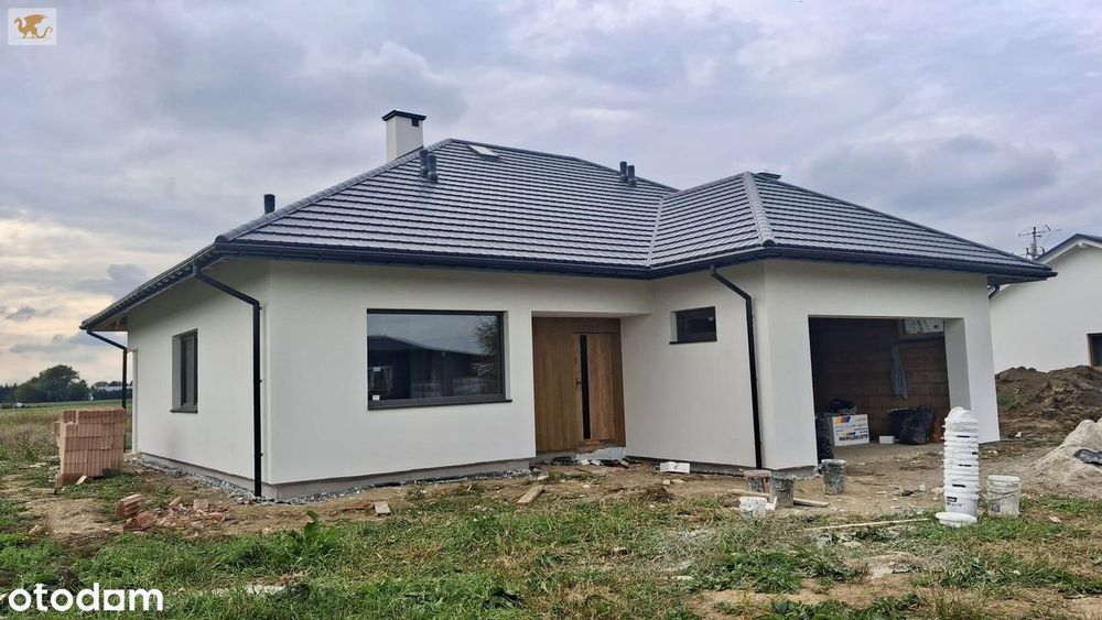 Nowoczesne domy na kameralnym osiedlu – stan zamknięty z elewacją