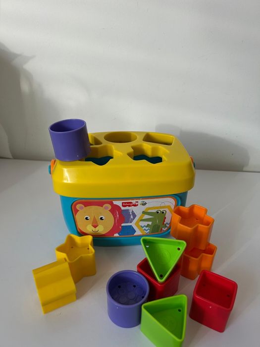 Дитячі іграшки  розвиваючі