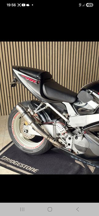 Vendo honda cbr 929 rr fireblade com garantia 18 meses