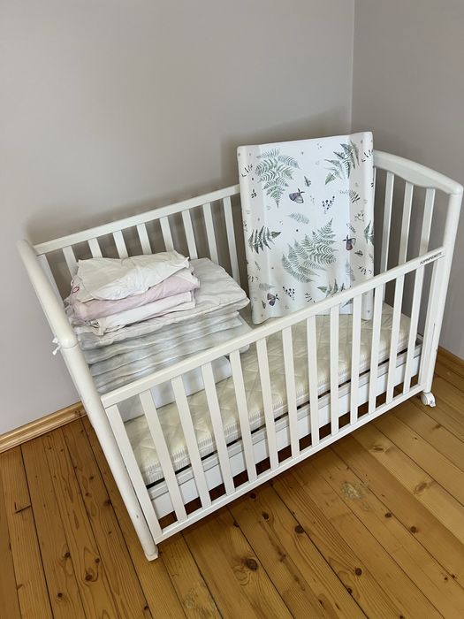 Дитяча кроватка ліжечко