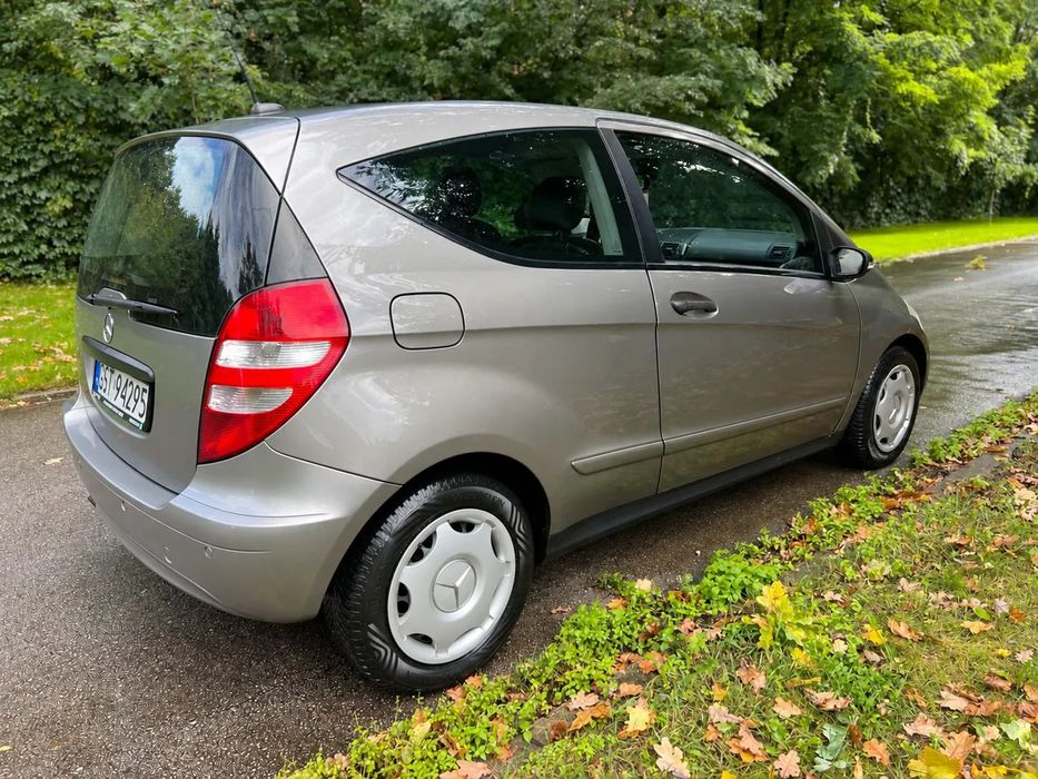 Mercedes-Benz Klasa A automat czujniki parkowania klima tempomat phone wyświetlacz Wawa