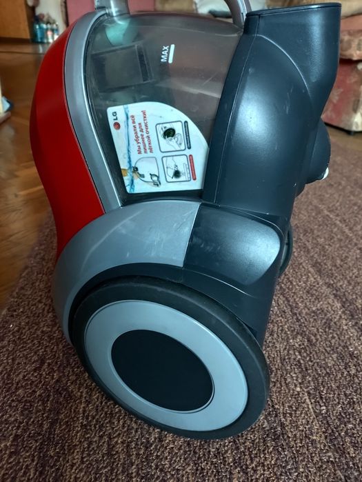 Пылесос LG 2000w