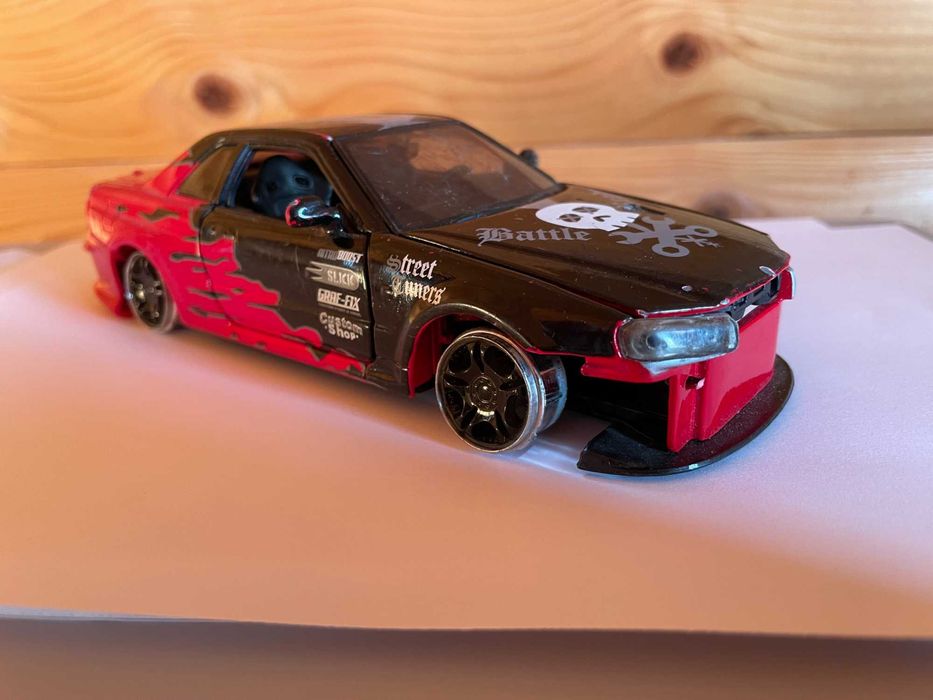 Модель мотоцикла 1:24,та Nissan Skylin (на запчастини ) можливий обмін