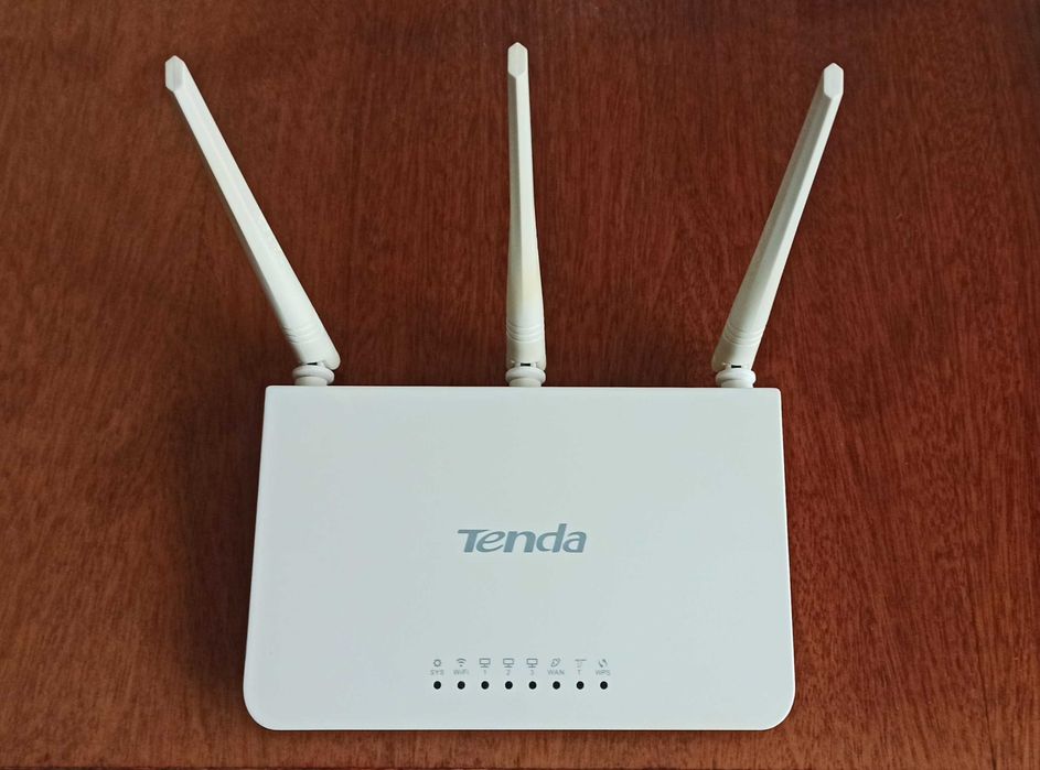 Wi-Fi роутер Tenda F3