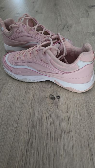 Tenis marca Fila