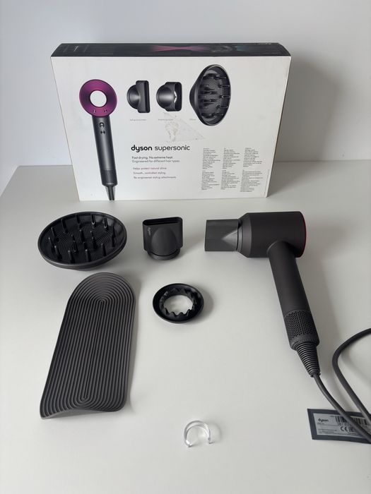Secador de cabelo Dyson Supersonic com caixa e acessorios originais!