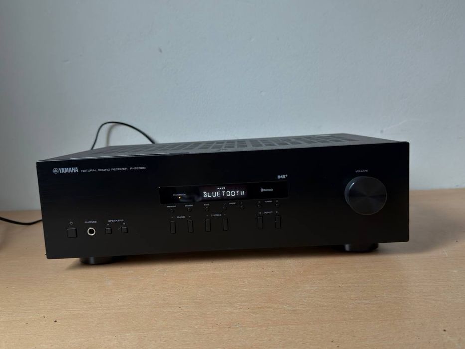 Стерео ресивер Yamaha R-S202D – Bluetooth, DAB+, 2×100W