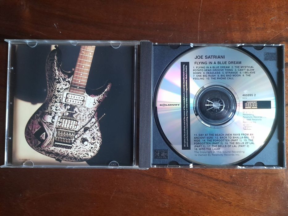 CD Joe Satriani " Flying in a Blue Dream " de 1989