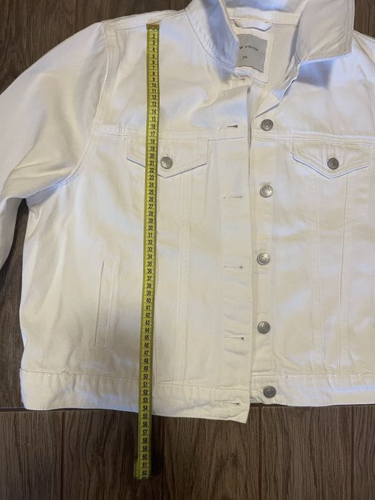 Продам нову джинсову куртку