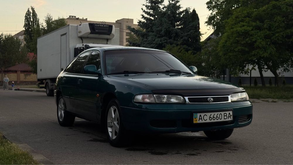 Продам мазду 626 1.8 бензин