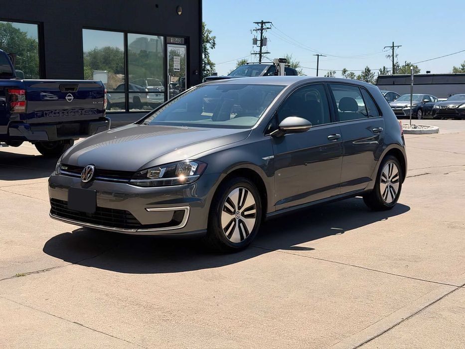 Volkswagen e-Golf SE      2019