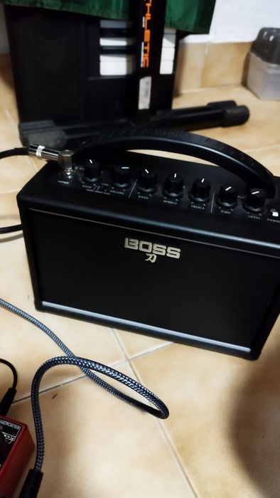 Amplificador boss katana