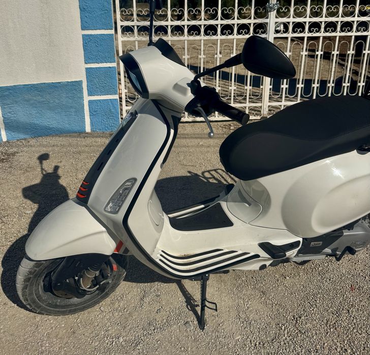 Vespa Spring 125 com ABS