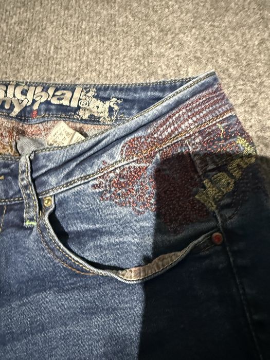 Jeansy Desigual roz 26