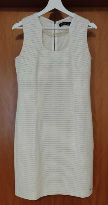 Vestido branco sem mangas