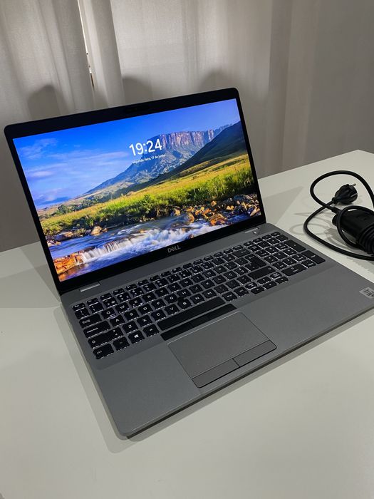 Portatil DELL Latitude 5511