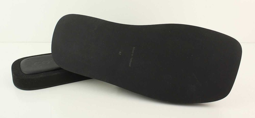 COS - wysokogatunkowe klapki ze skóry ROZM. 42