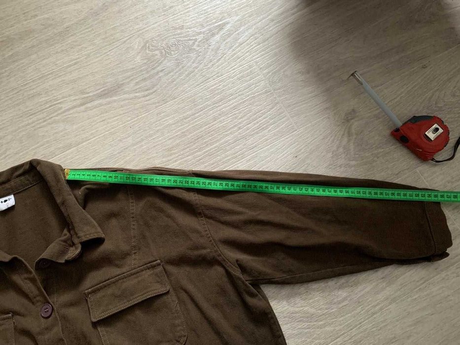 Стильна укорочена сорочка